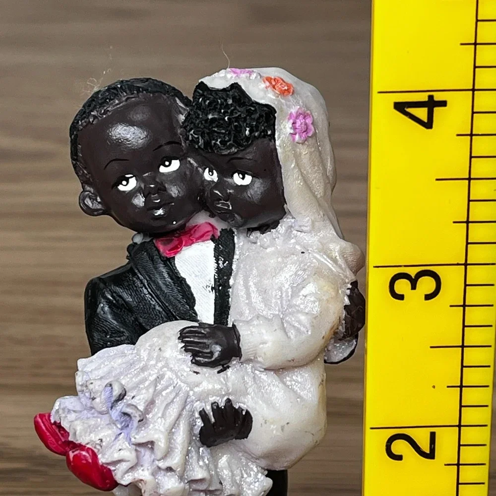 Vintage 1998 Black Bride and Groom Wedding Cake Topper Resin Figurine 3.75in